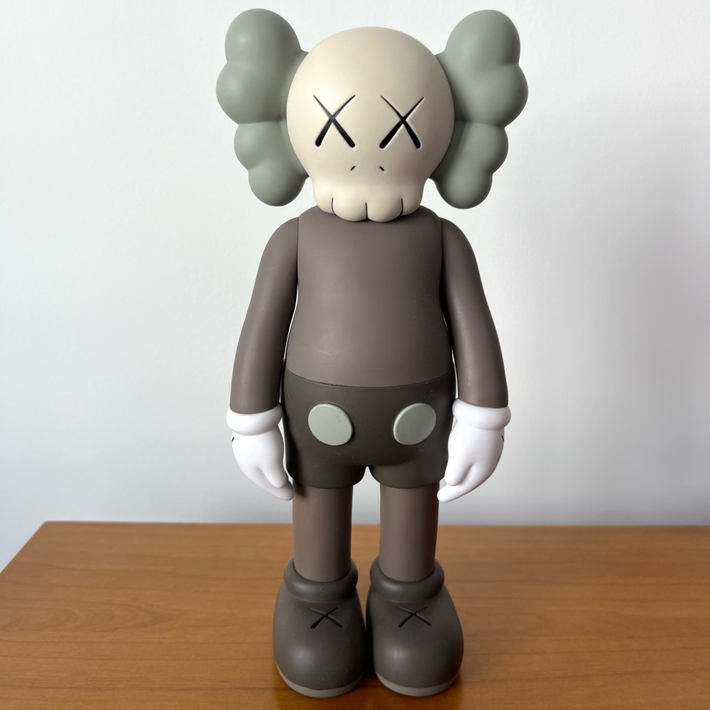 Kaws 16 Open Edition Medicom Toy - Brown